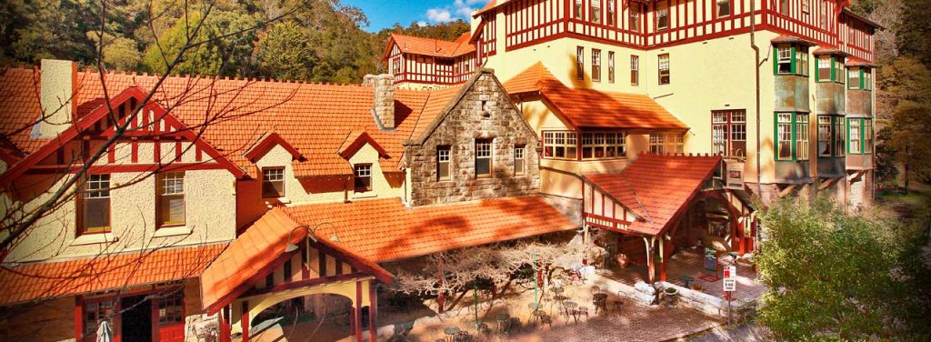 Jenolan Caves House