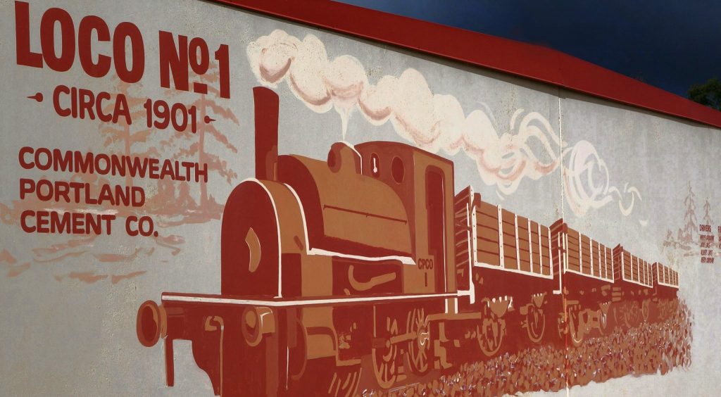PORTLAND MURAL on a storage facility - Painted in 2005 to remember the Drivers and Fireman who operated this Locomotive - Photo by Lithgow2790.com