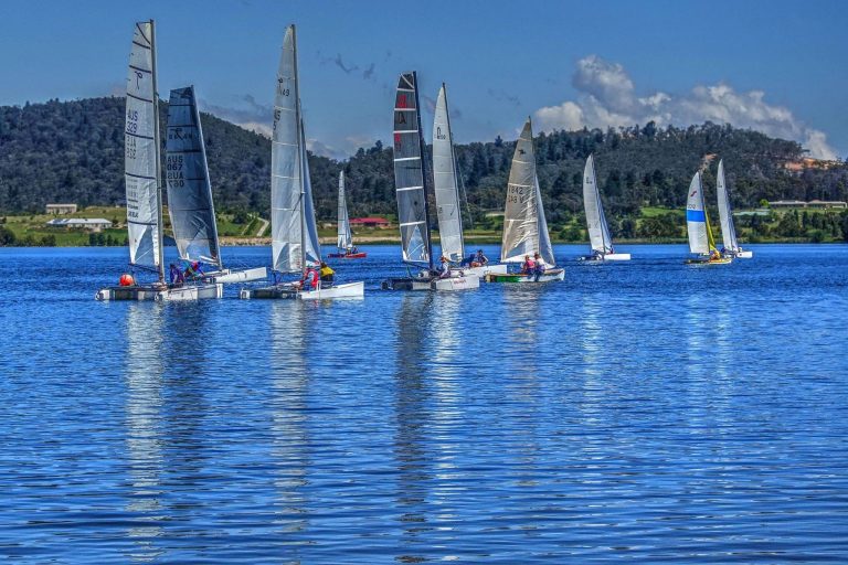 Wallerawang Sailing Club on Lake Wallace in Autumn - Photo by lithgow2790.com