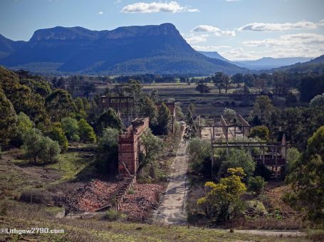 GLEN DAVIS ruins in the beautiful Capertee Valley - Photo Lithgow2790.com
